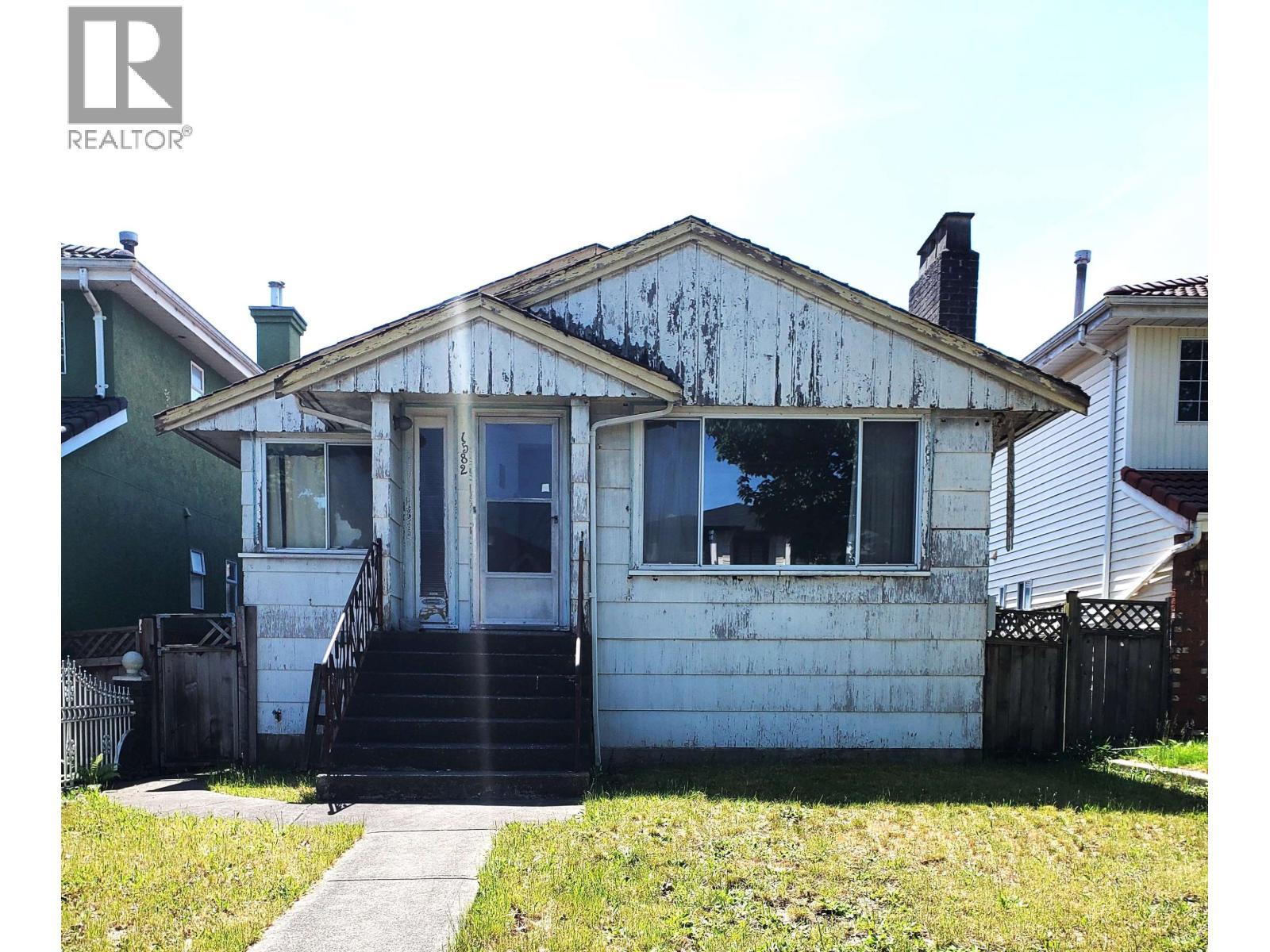 1582 E 49TH Avenue, Vancouver
