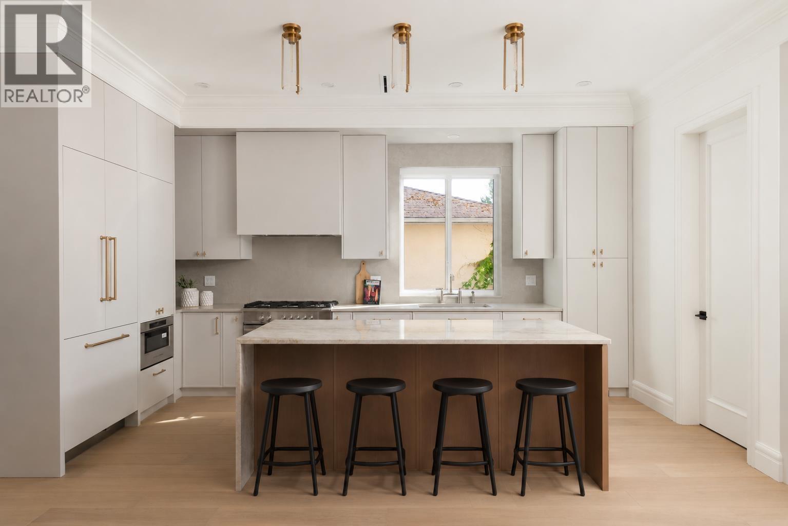 2 1735 Blaine Avenue, Burnaby