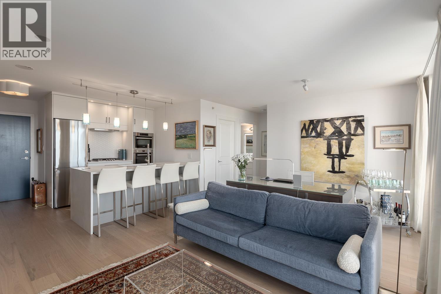 804 1650 W 7TH Avenue, Vancouver