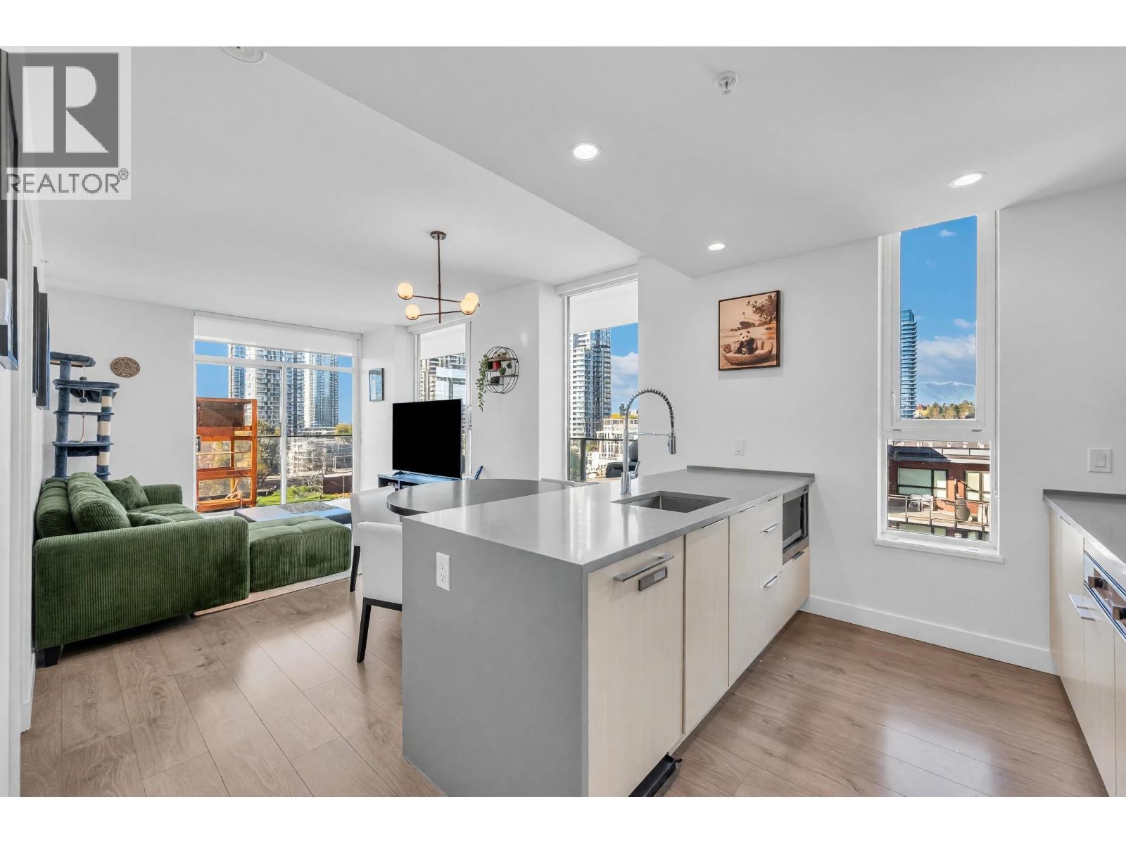 707 4465 Juneau Street, Burnaby
