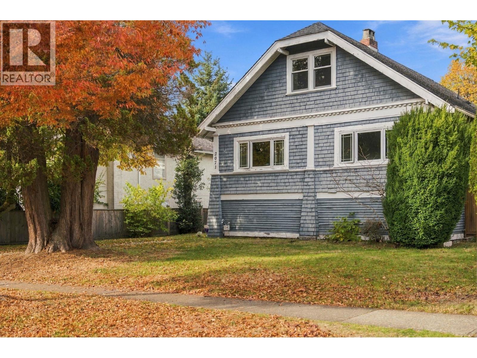 2071 W 44TH Avenue, Vancouver