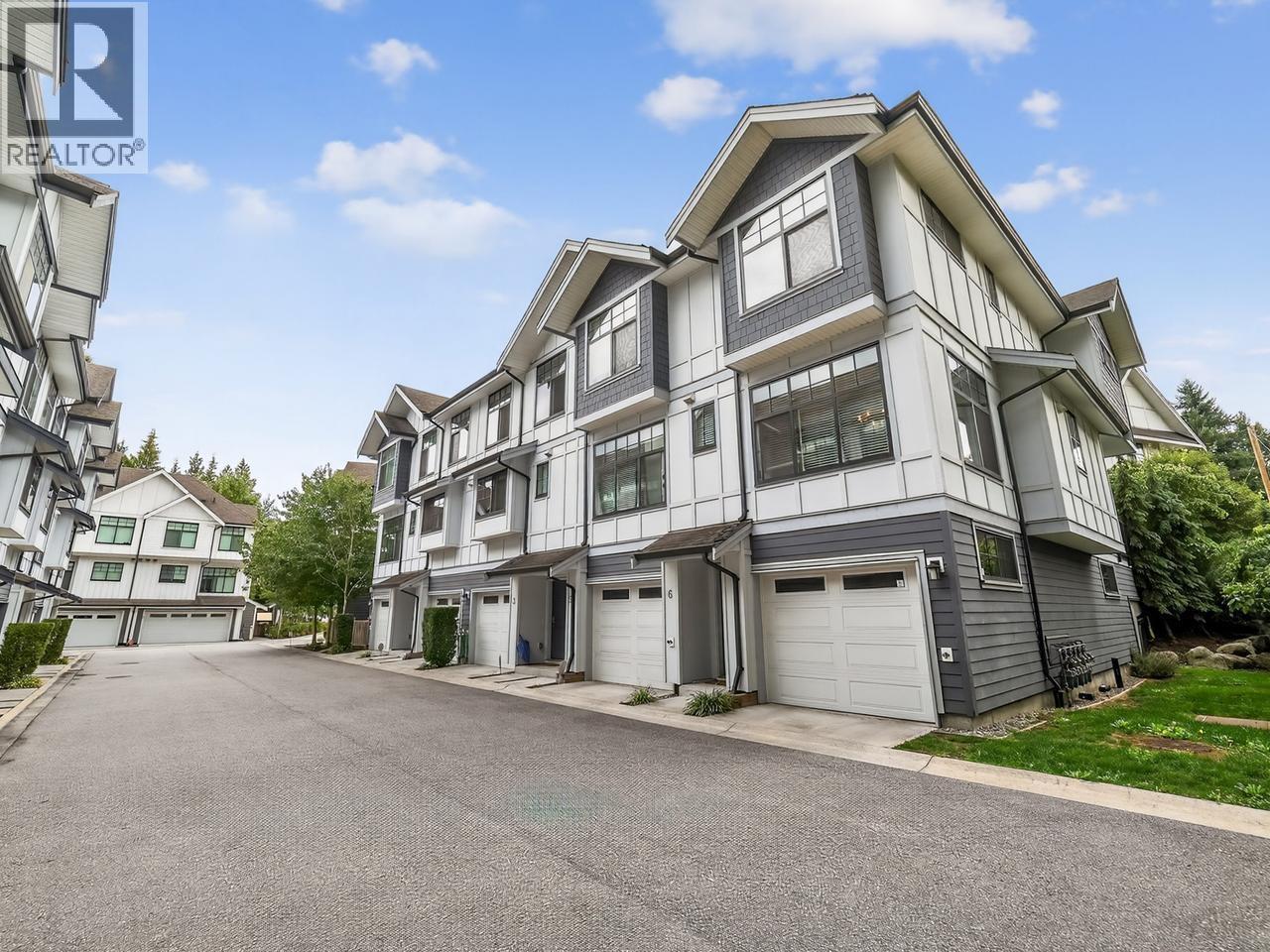 6 5068 Savile Row, Burnaby