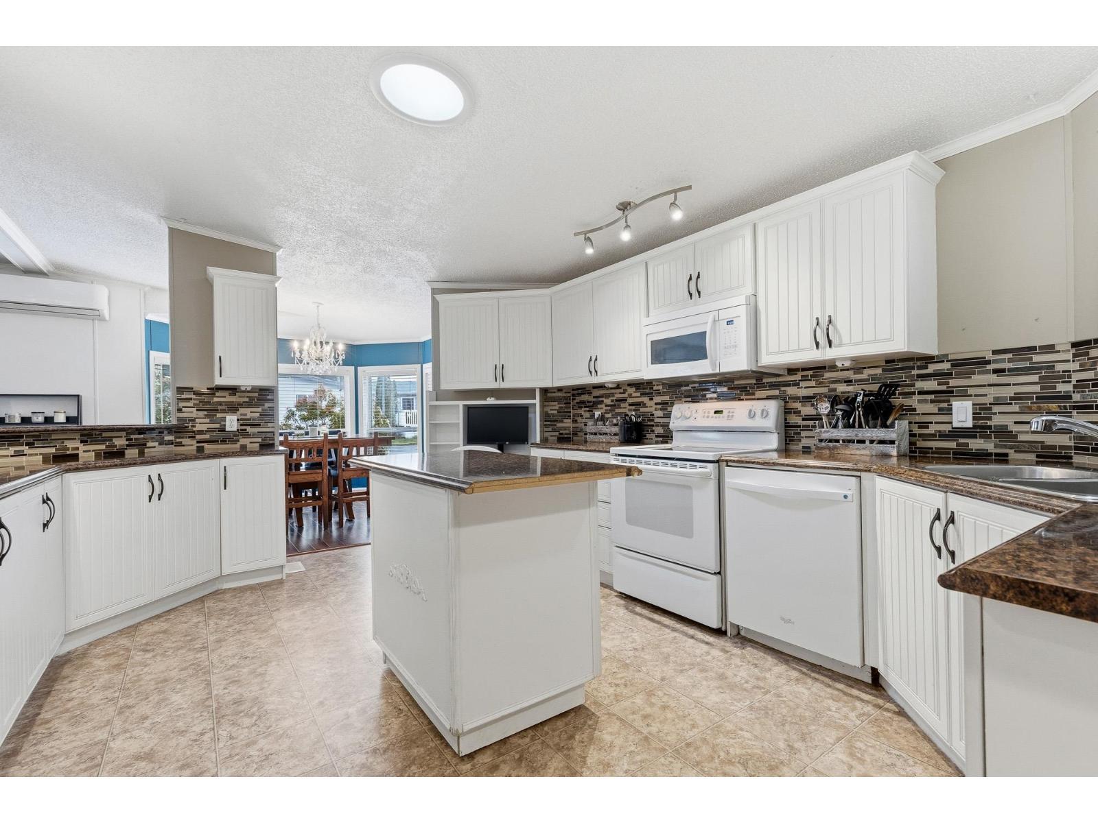 11 44565 Monte Vista Drive, Chilliwack