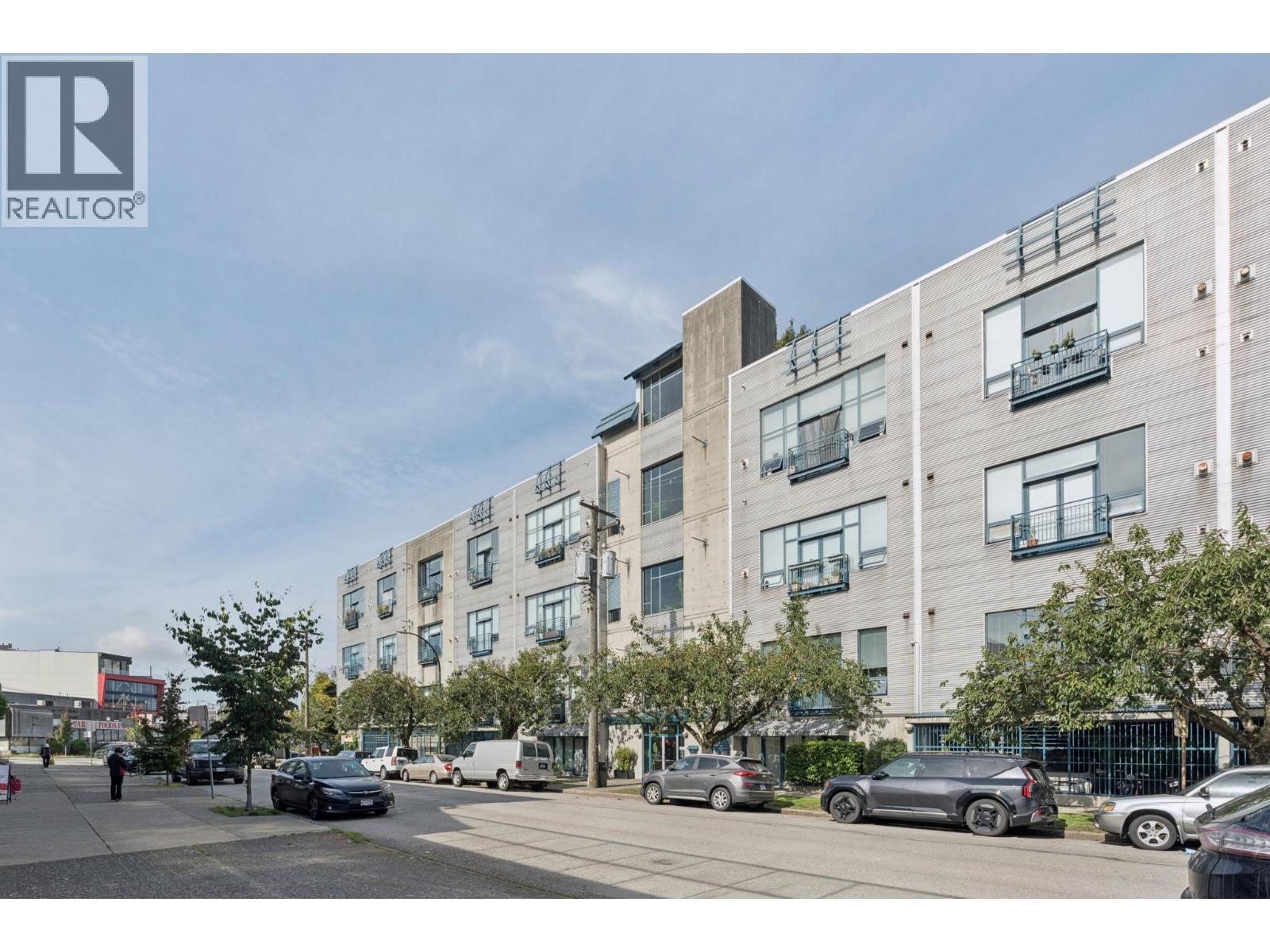 222 2001 Wall Street, Vancouver