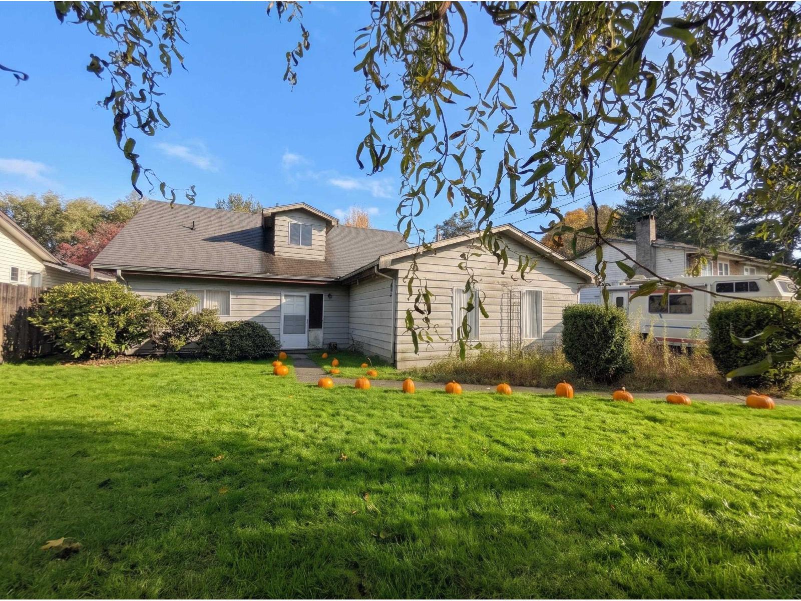 27054 28A Avenue, Langley