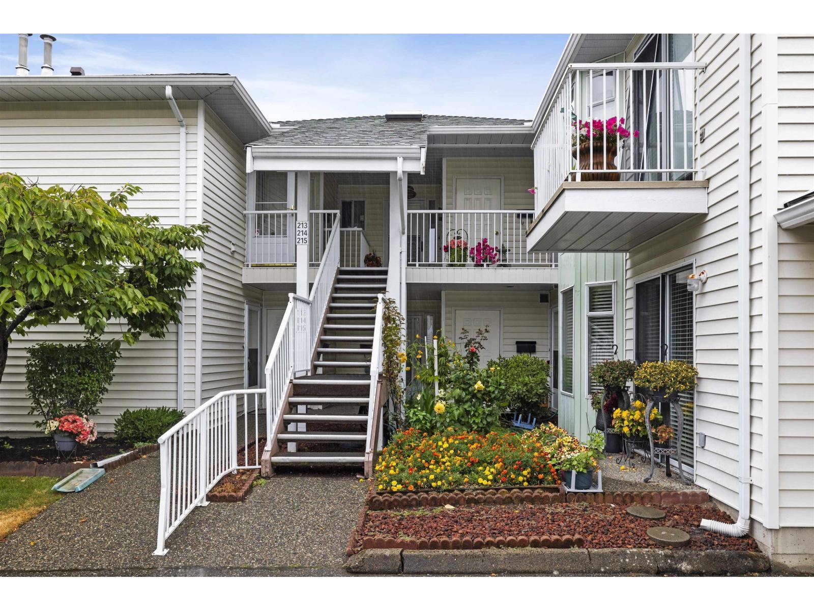 213 7156 121 Street, Surrey