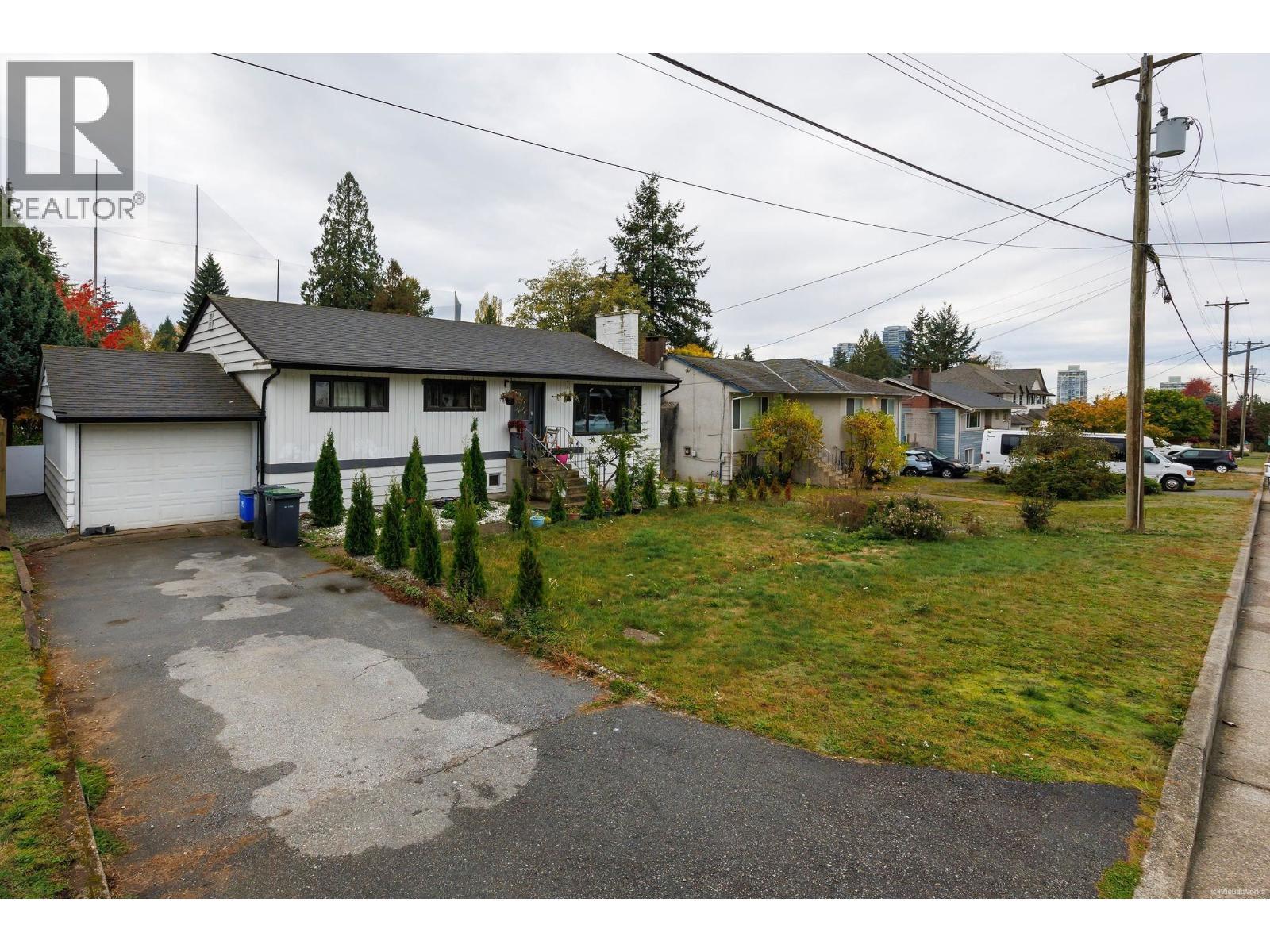 724 Accacia Avenue, Coquitlam