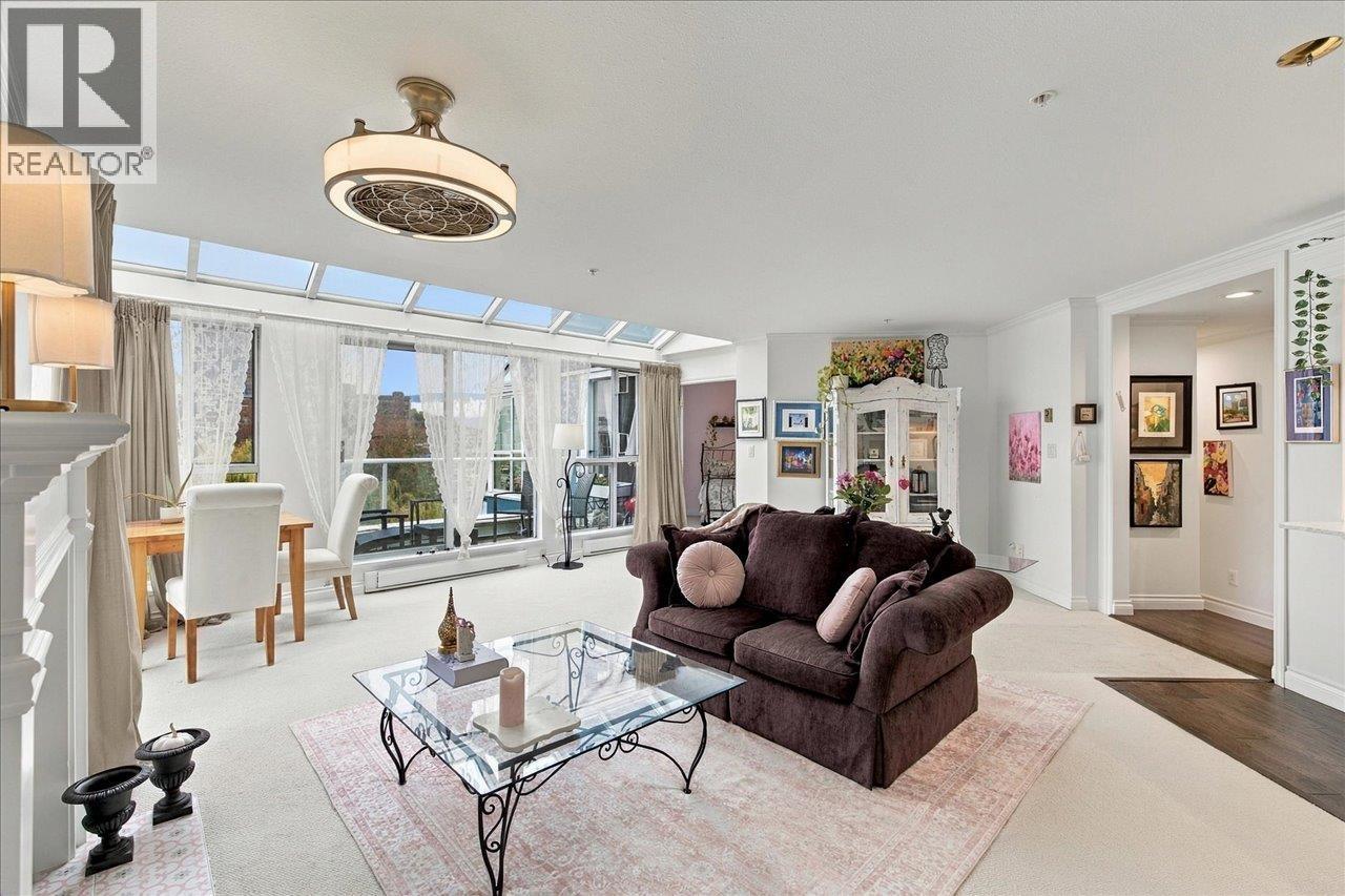 405 1502 Island Park Walk, Vancouver