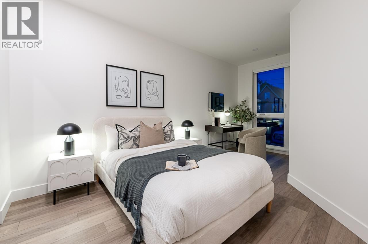 PH7 422 Lakewood Drive, Vancouver