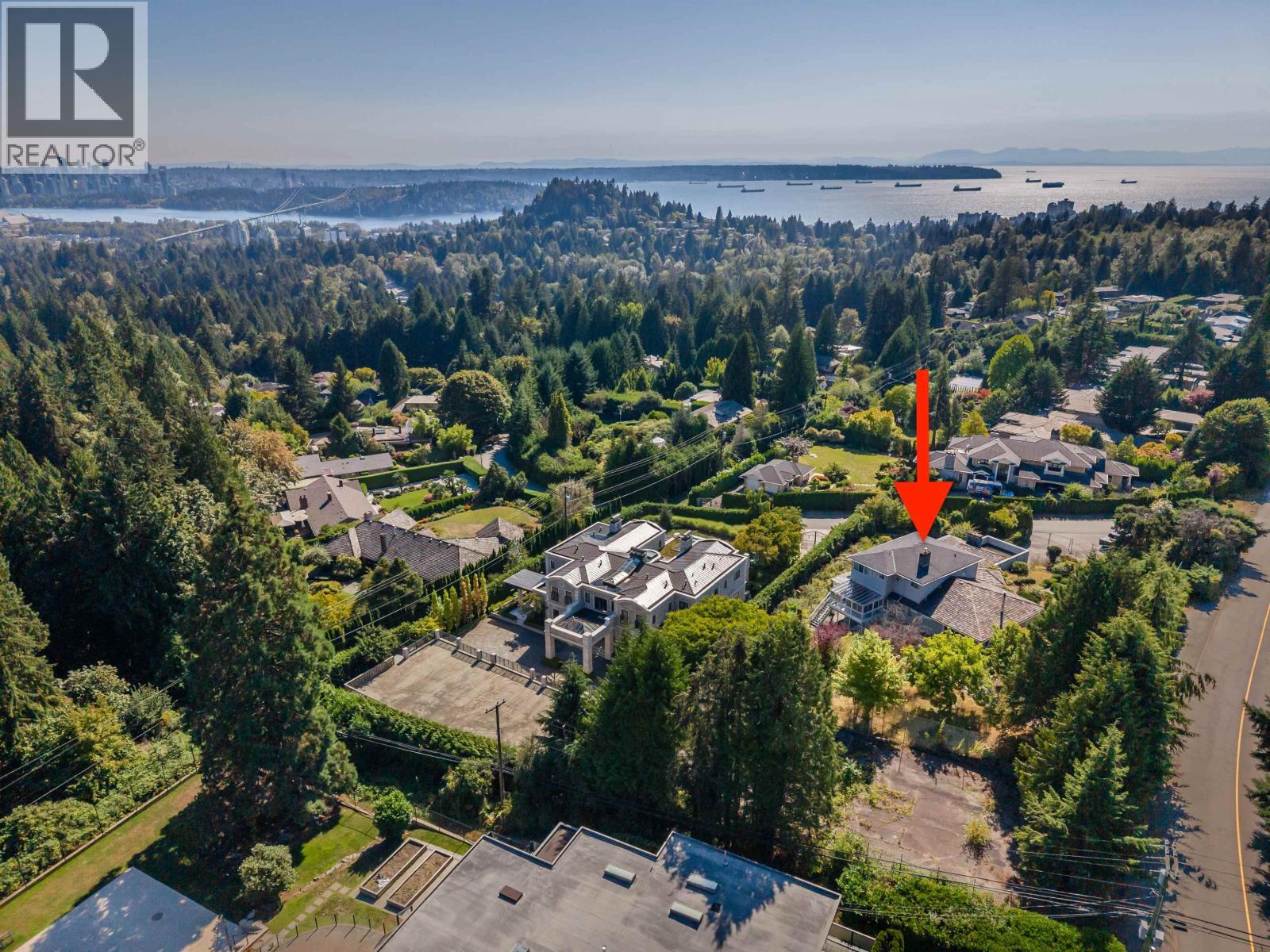 650 Southborough Drive, West Vancouver