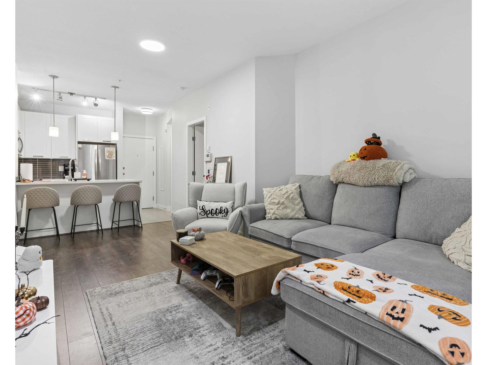 102 10477 154 Street, Surrey