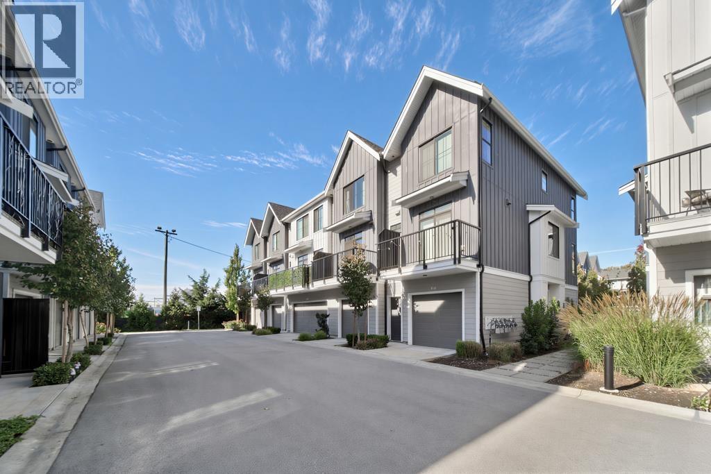 56 488 Furness Street, New Westminster