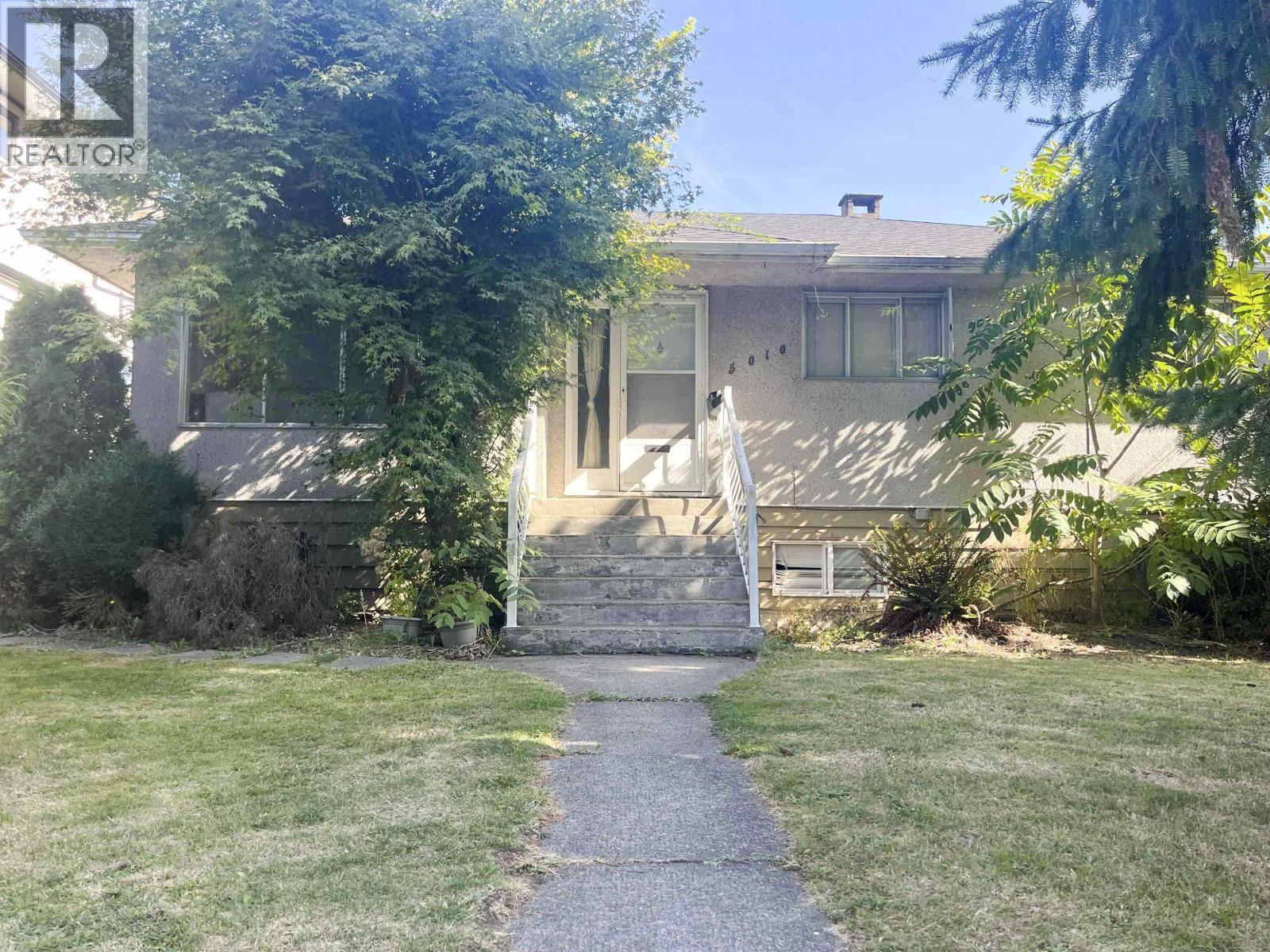 5010 Lorraine Avenue, Burnaby