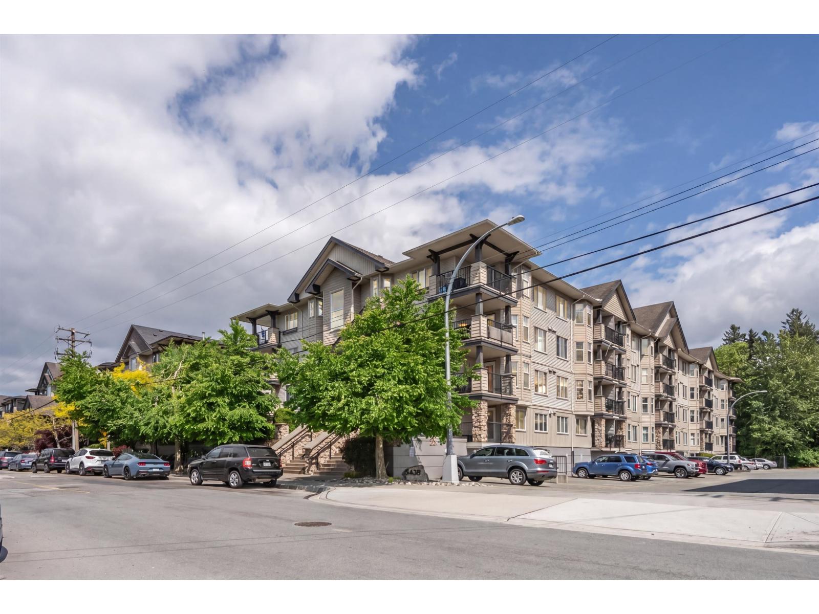 213 5438 198 Street, Langley