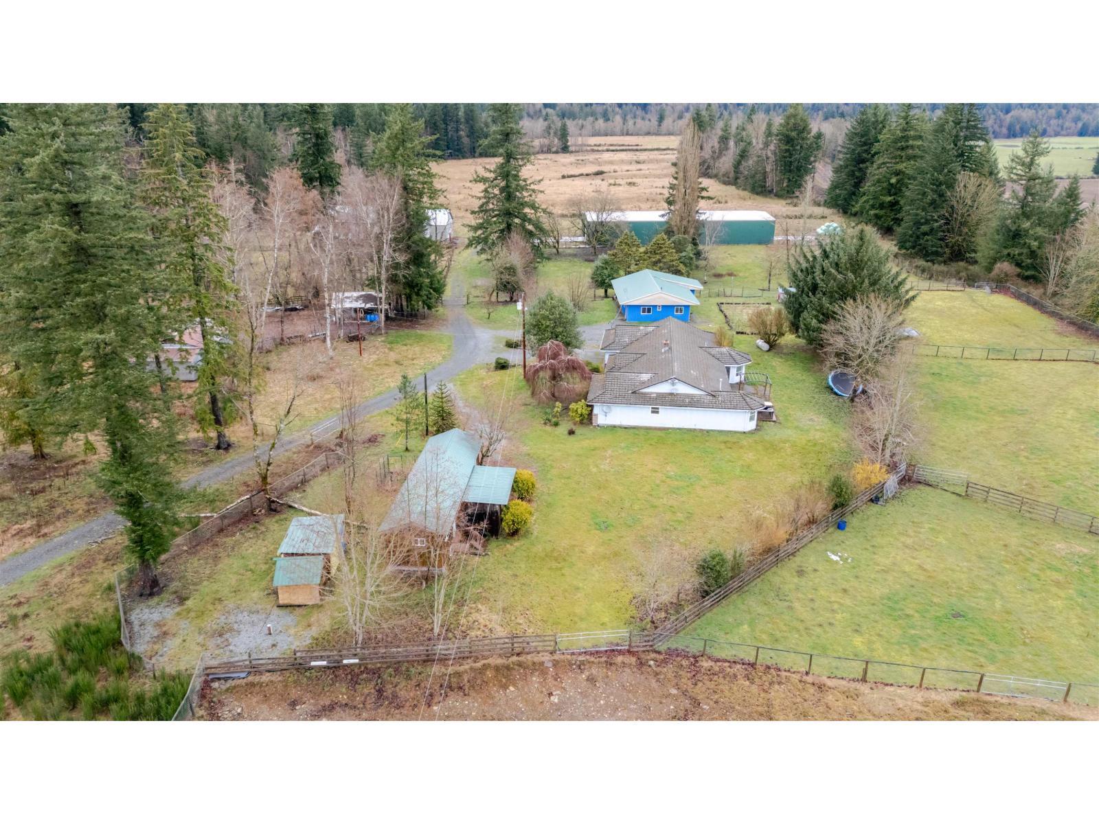 40895 Henderson Road, Columbia Valley