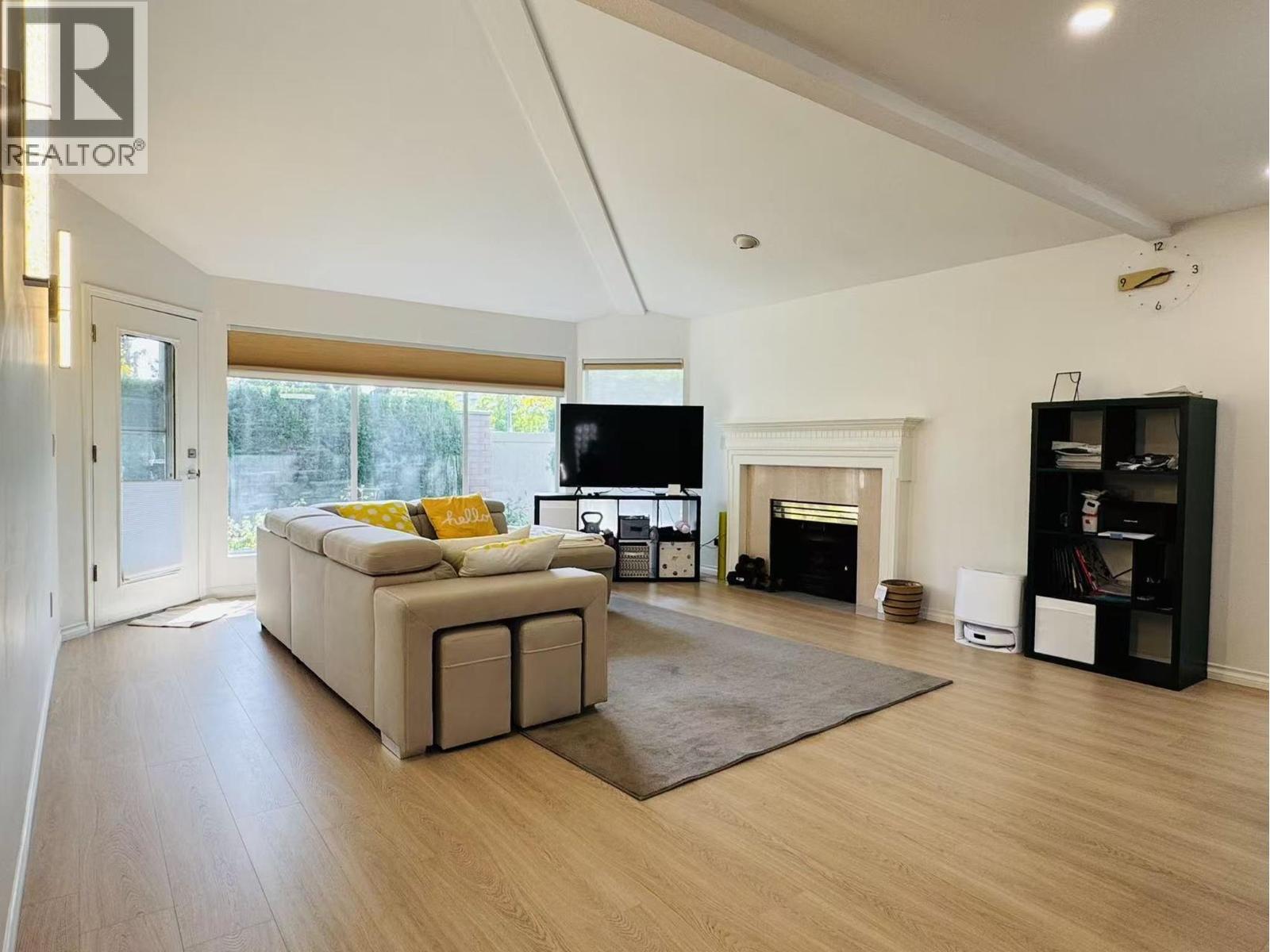 11 7711 Williams Road, Richmond