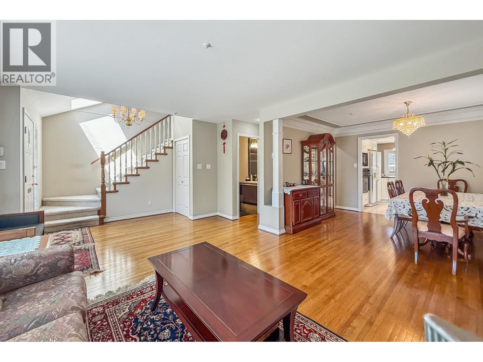 2755 W 20TH Avenue, Vancouver