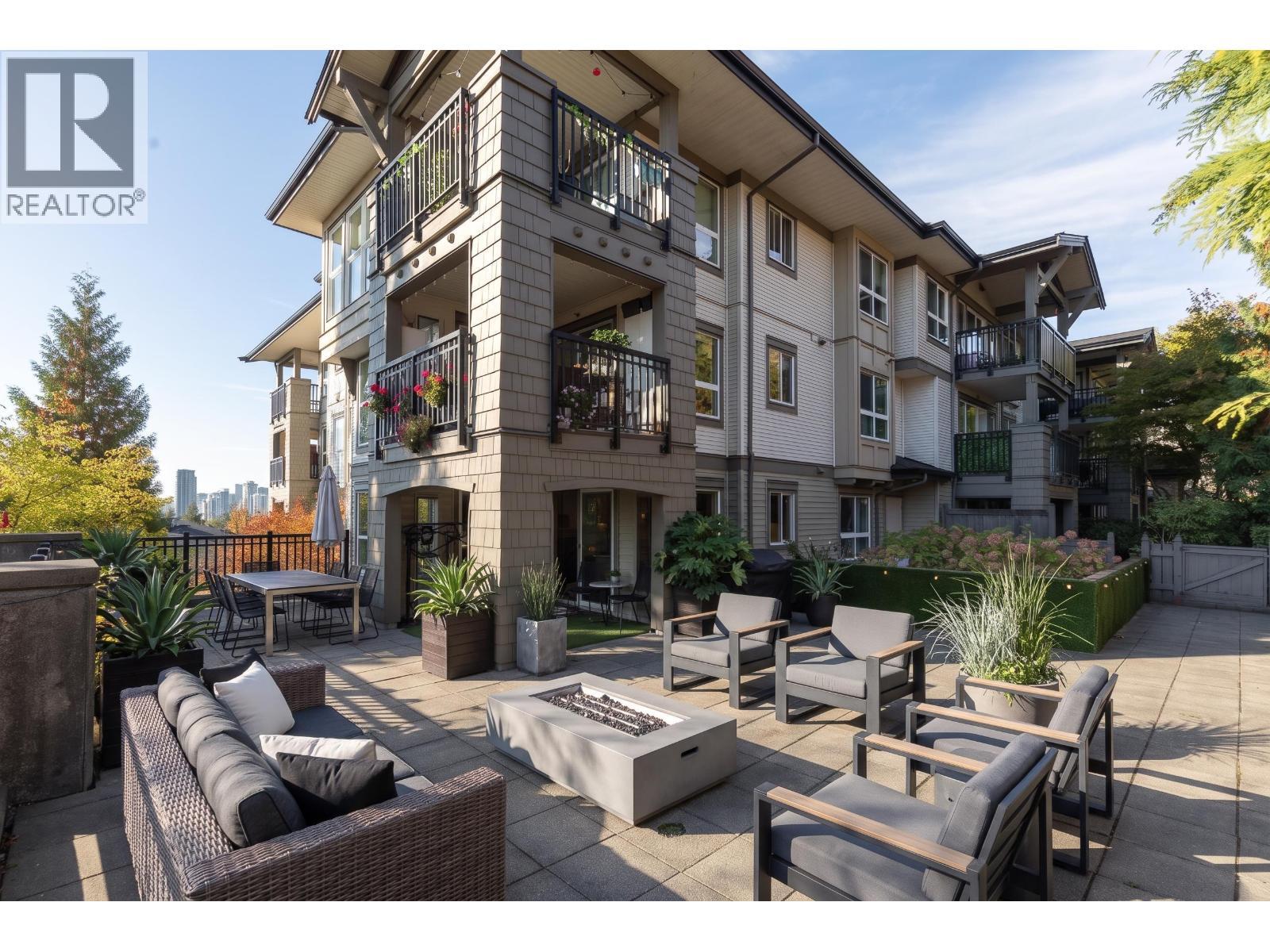 214 3082 Dayanee Springs Boulevard, Coquitlam